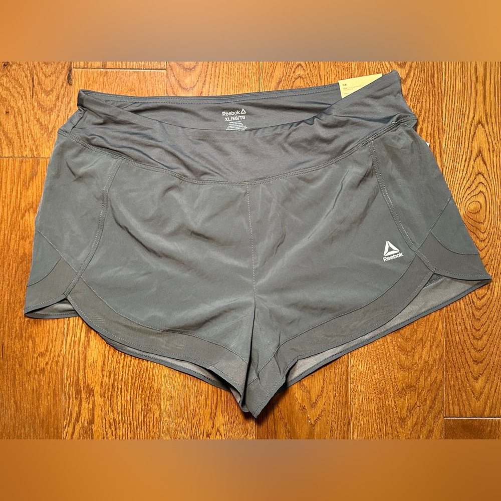 Reebok Women's Active Marathon Short-Size XL